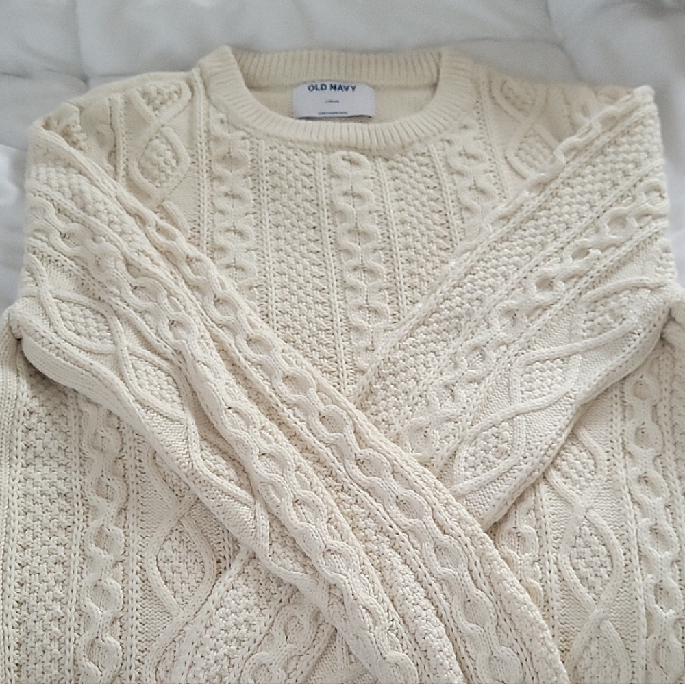 Old Navy Ivory Cable Knit Sweater
